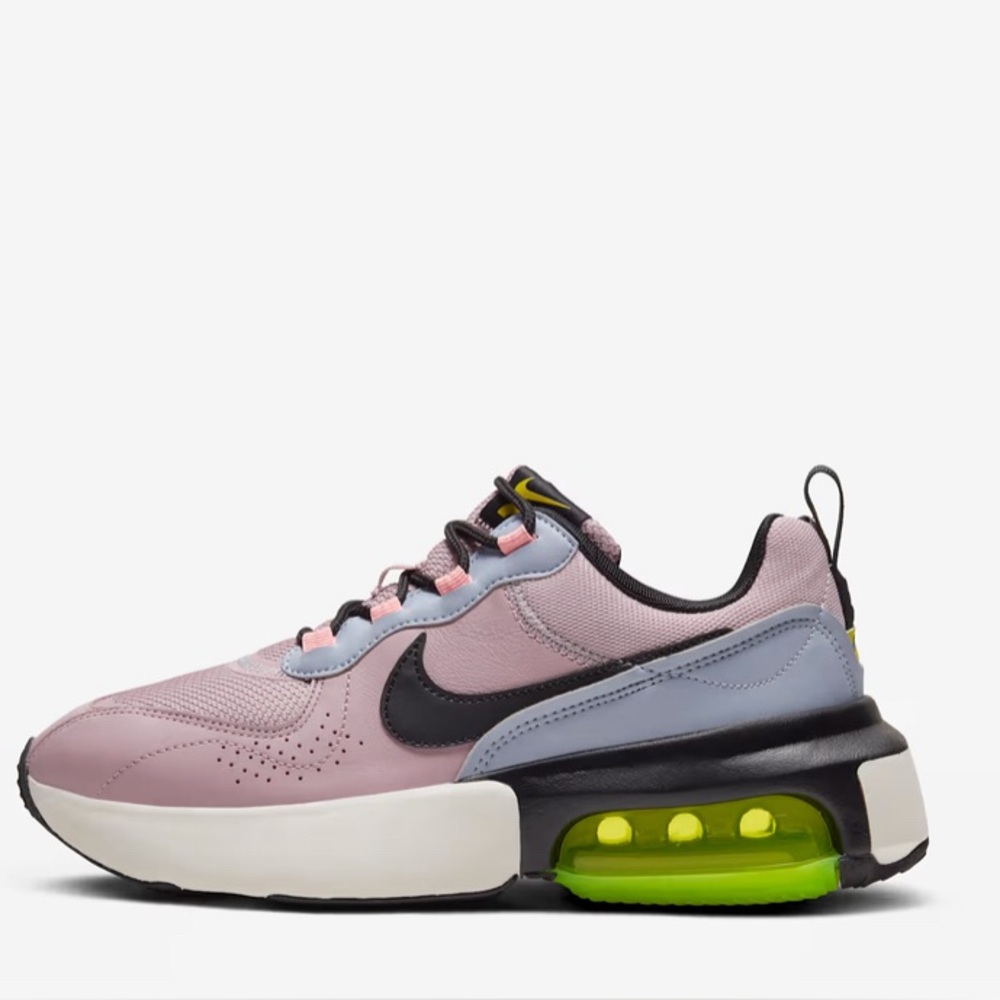 Women’s Nike Air Max Verona- Plum Chalk